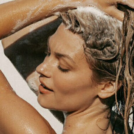 かわいいブロンドのオンリーファンズ えろた ギャラリー