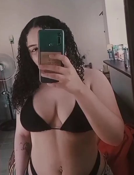 Gabriele Antonia セクシーモデル 画像