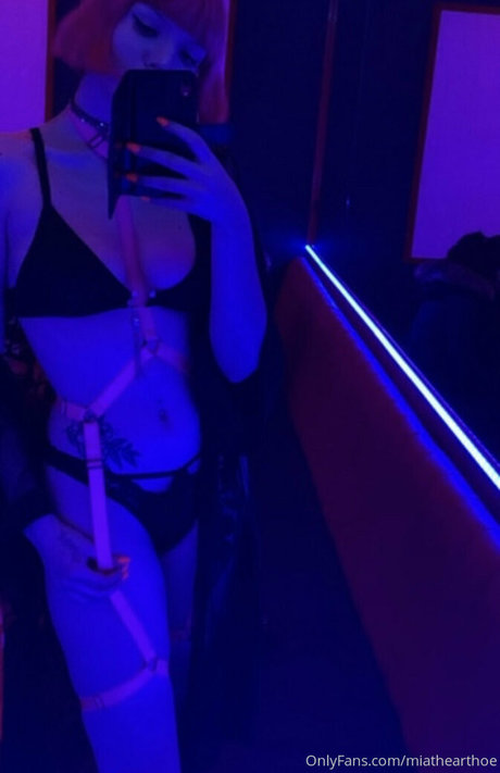 miathearthoe 美しいモデル 写真