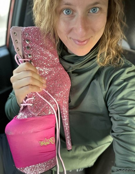 アニメオンリーファン セクシー裸 写真