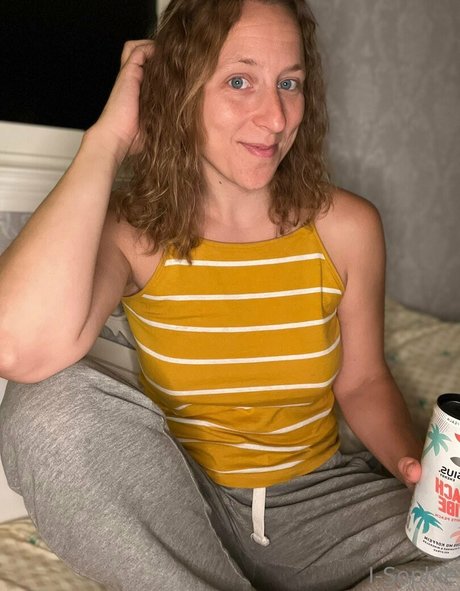 i sophie セックス女優 写真