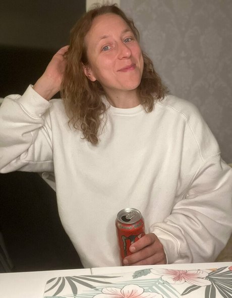 i sophie ポルノモデル 写真