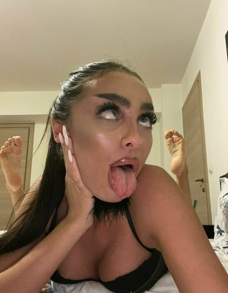 sabrina wet hole スター 写真