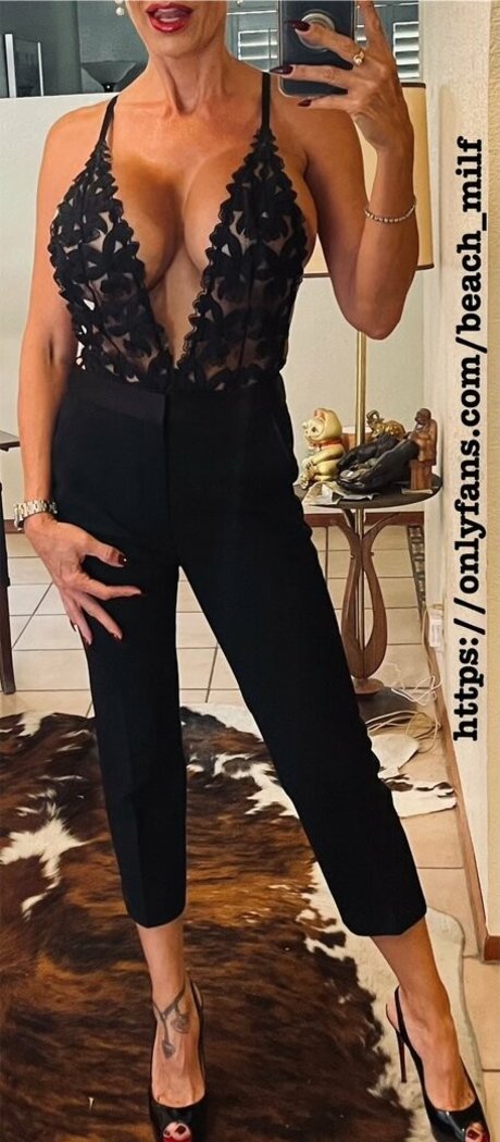 The Beach Bunny MILF ポルノモデル ギャラリー