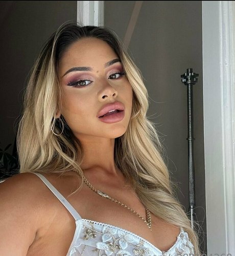 かわいいアナルオンリーファンズ アートポルノ 写真