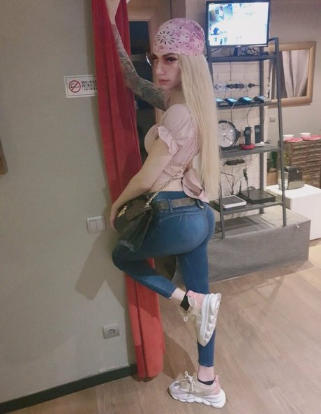 TsLindsayPrat ホットなモデル 画像