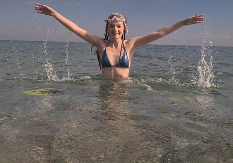 Tegan Josie 完璧なモデル 写真