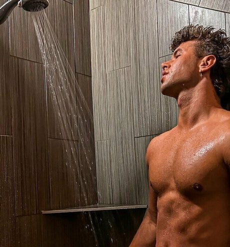 nategarner ポルノスター アダルト 写真