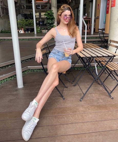 エモな痴女オンリーファンズ ホットセックス アーカイブ