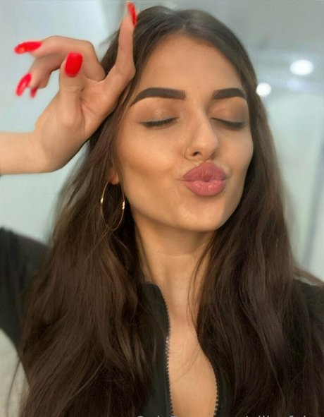 aliia fairy ポルノスター アダルト ギャラリー