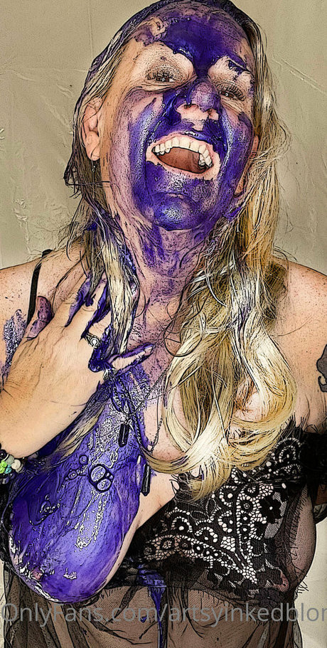 ヌード妻オンリーファンズ 無料セックス 画像