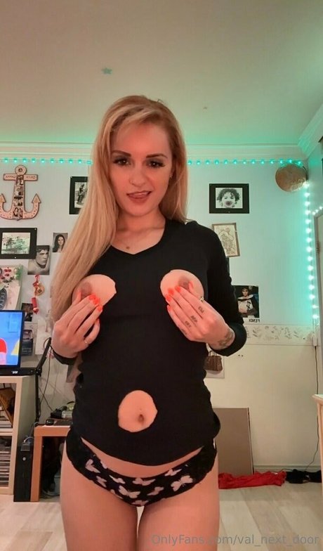 val next door ポルノスター 画像