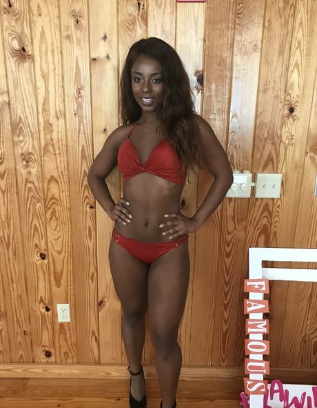 goddessdevyn 写真集