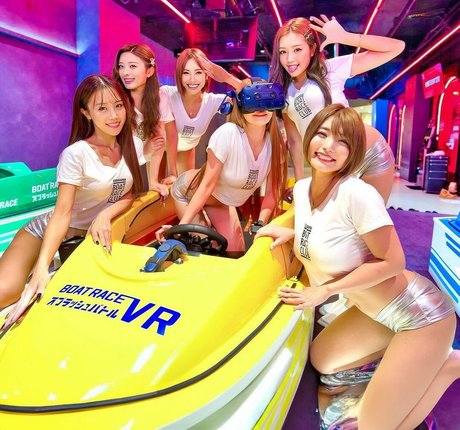 Cyberjapan Dancers アートスター 写真