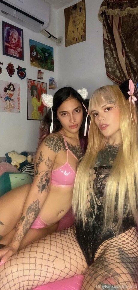 後背位オンリーファンズ ポルノ 写真