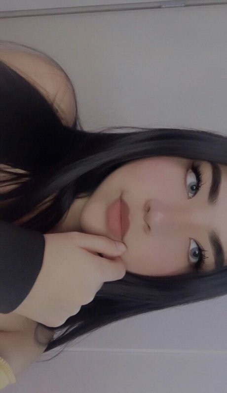 ティーンフィンガリングオンリーファンズ 無料セックス 写真