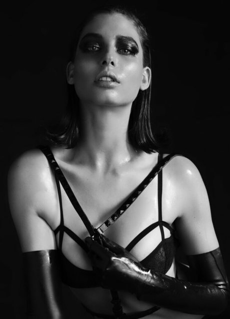 Moran Nimni xxxスター ギャラリー