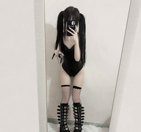 Katchamy ホットなポルノスター 画像