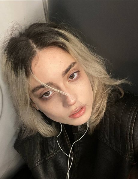 Guzelija セックスポルノスター 画像