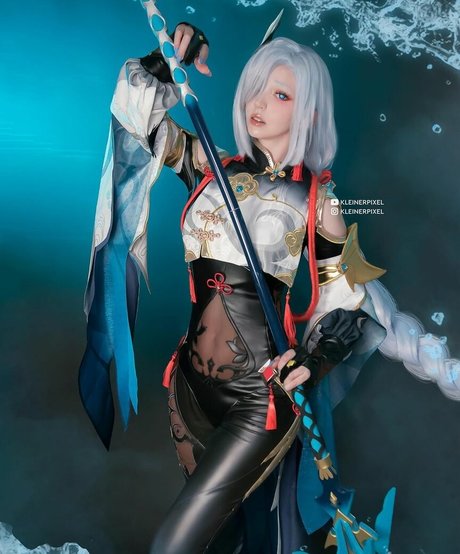 Kleiner Pixel ヌードのポルノスター 画像