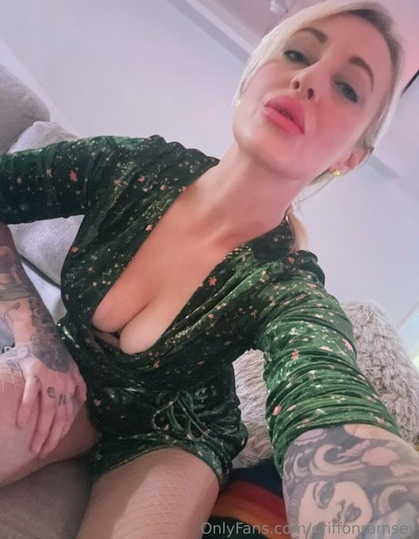 griffonramsey 高品質のスター ギャラリー