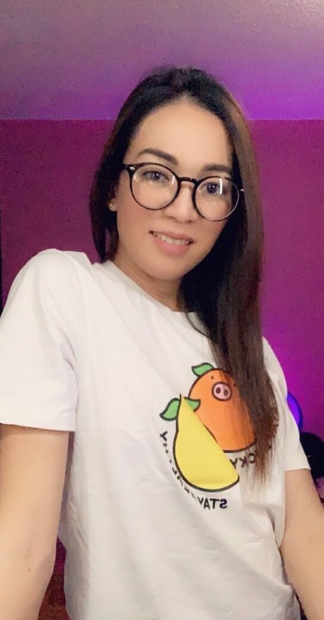 毛深いアジア人オンリーファンズ ポルノ 画像