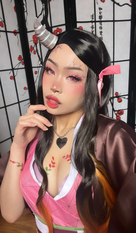 luhvars 素敵なモデル 画像