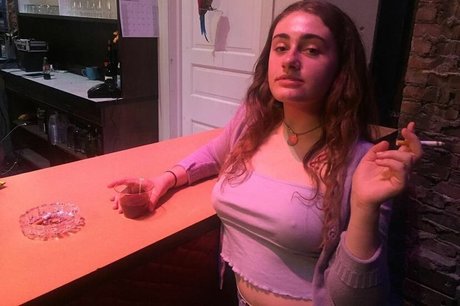 Rachel Sennott xxxスター 画像