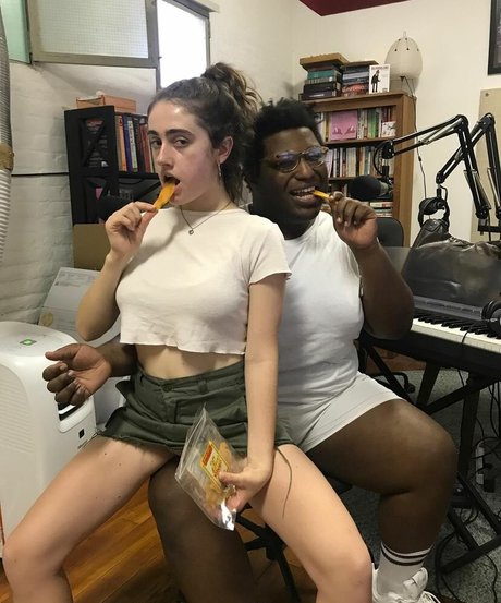 Rachel Sennott ポルノスター 画像