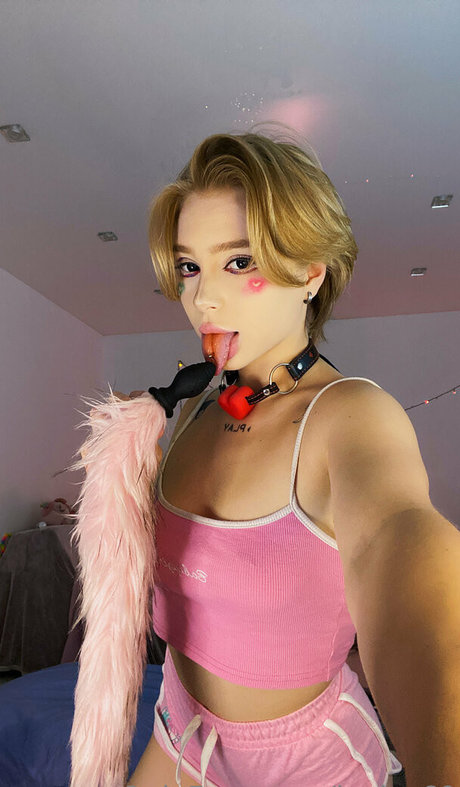 lexia 69 裸のポルノスター 写真