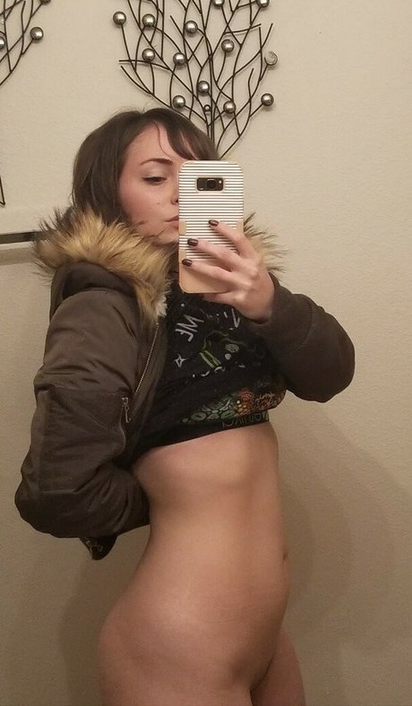 モンスターコックオンリーファンズ セクシーヌード ギャラリー