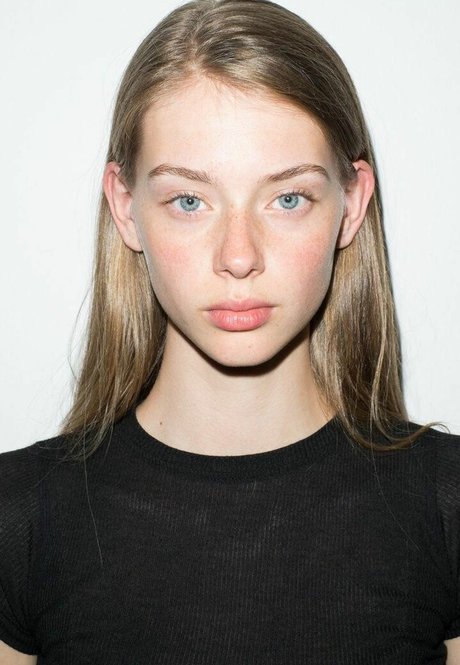 Lauren De Graaf HDスター 写真