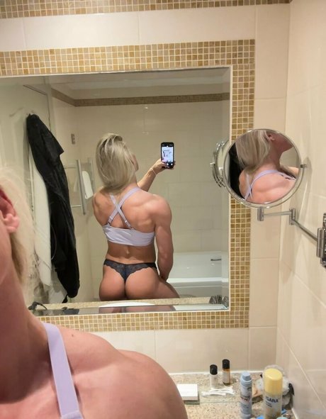 Denise Herber ポルノスター アート 画像