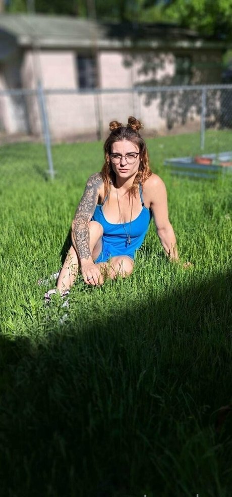 ヌード教師オンリーファンズ ホット 写真