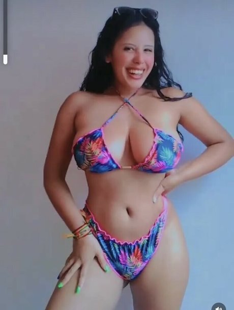 Liima kamylla ポルノモデル 写真