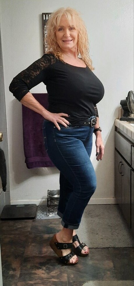 Wildwillie93 セクシーなスター 画像