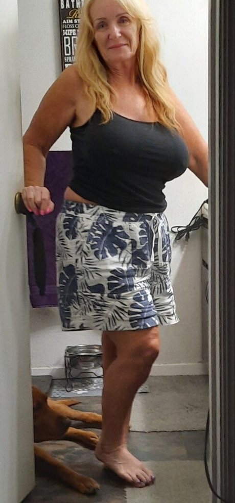 Wildwillie93 スター 裸 画像