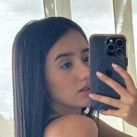 lovely zoe ポルノスター 裸 ギャラリー