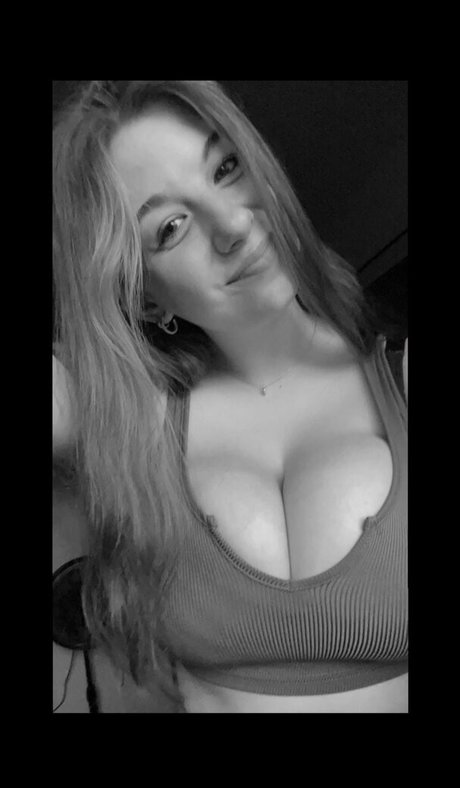 lynntoria xxxスター 写真