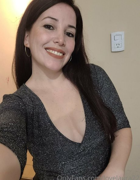 lovelaura22 かわいいモデル ギャラリー