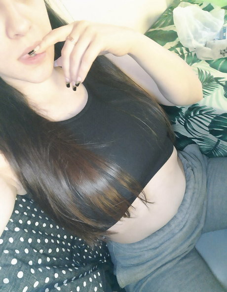 tubaby280 無料モデル 写真