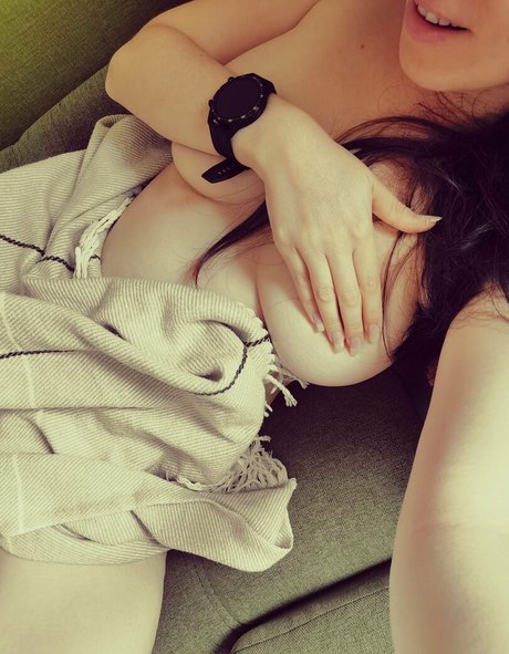 曲線美のxxx オンリーファンズ 無料 写真