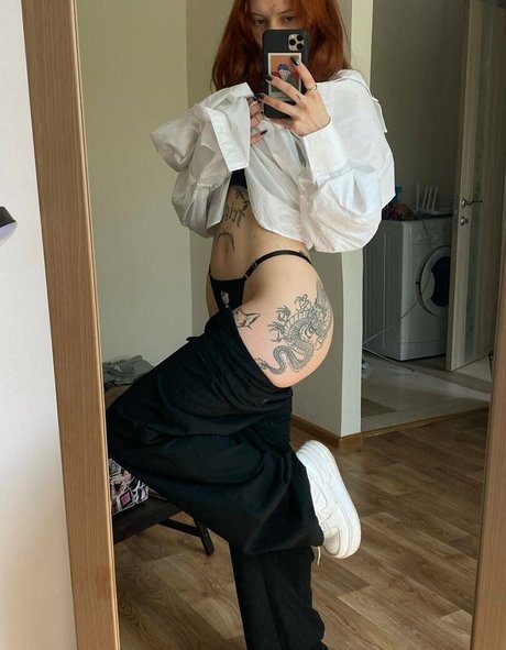 成熟したラテン系オンリーファンズ 美しい 写真