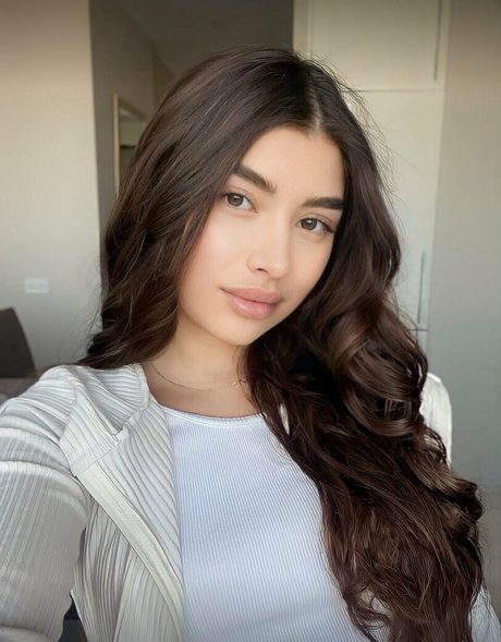 熟女 2P オンリーファンズ HD ギャラリー