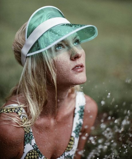 バニー無料オンリーファンズ 裸 ギャラリー