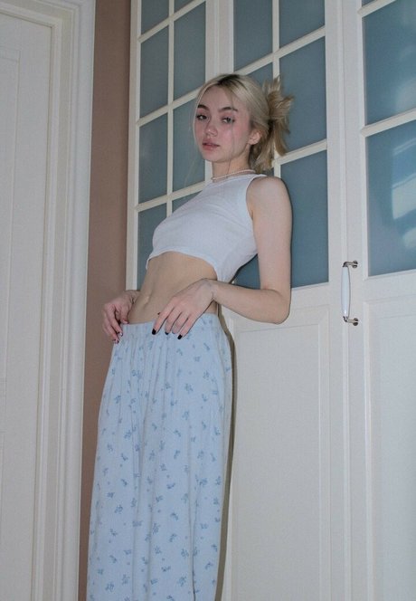 adelewilson__ 可愛い女優 写真