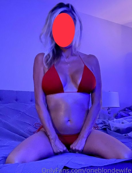 oneblondewife 最高のポルノスター ギャラリー