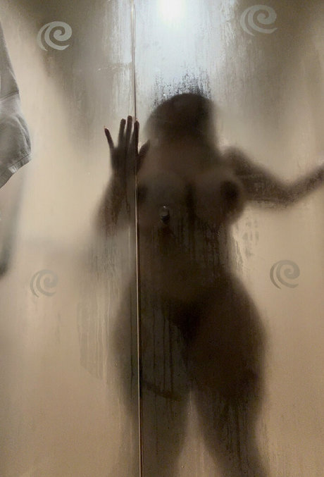 BimboInTraining_ HDポルノスター 写真