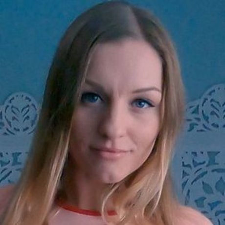 ブルネットのPOV オンリーファンズ ホット 写真