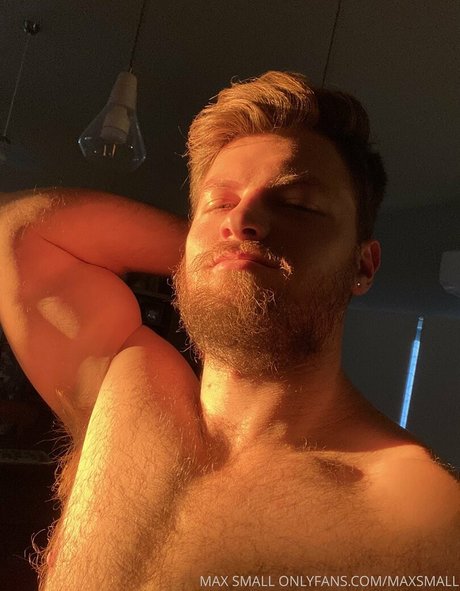 熟女のおっぱいオンリーファンズ 無料アダルト 画像